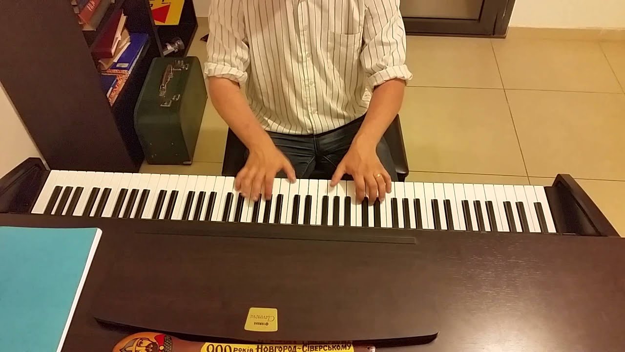 Червона Рута София Ротару пианино кавер - YouTube