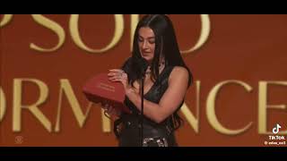 Grammys 2026 mejor interpretación pop vocal WINNER Messy Lola young 