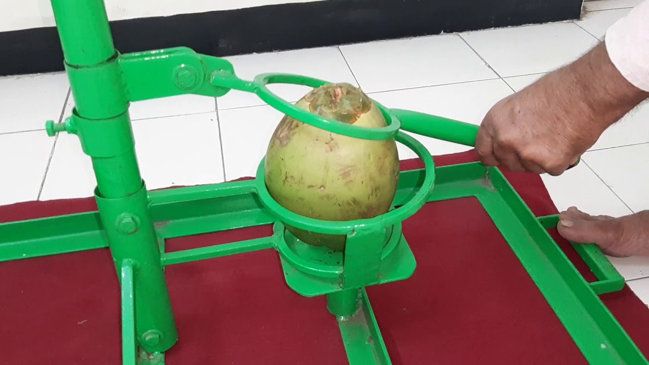 शहाळे फोडणी व नारळ सोलणी मशीन