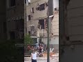 Hombre pudo rescatar con éxito a sus perritos tras fuertes terremotos en Venezuela