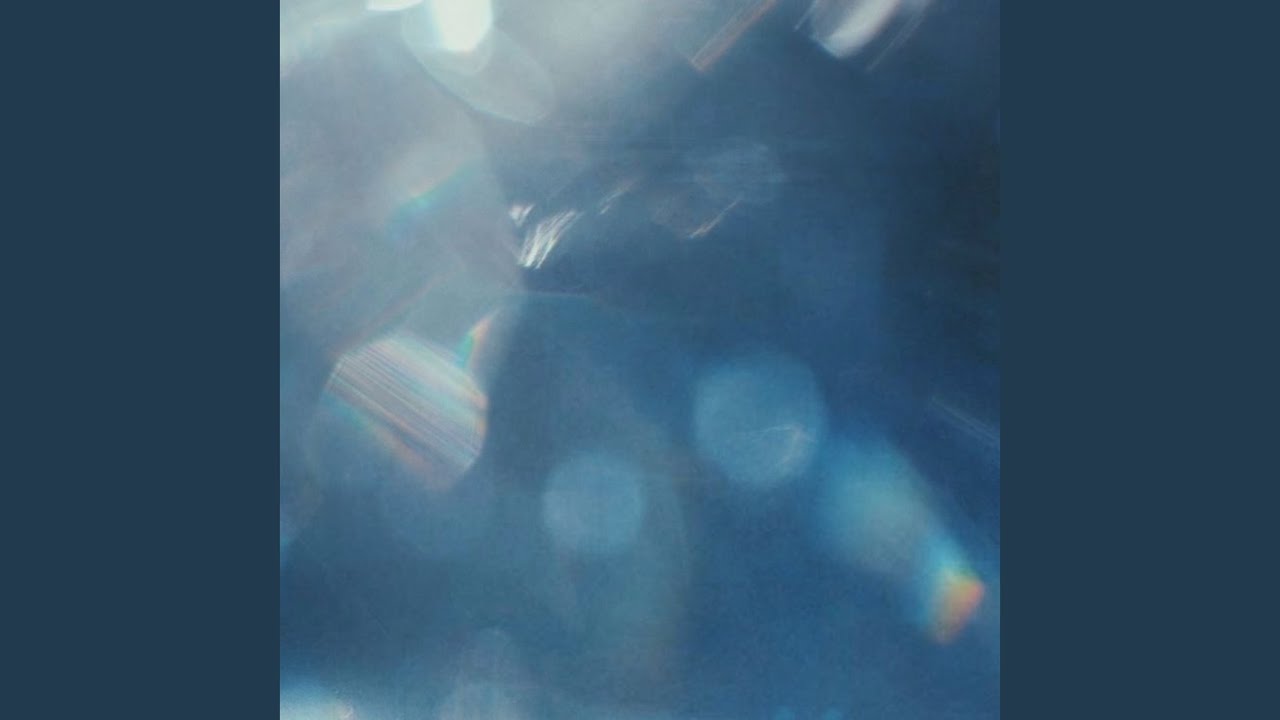 Watch エンドロール on YouTube Watch エンドロール on YouTube