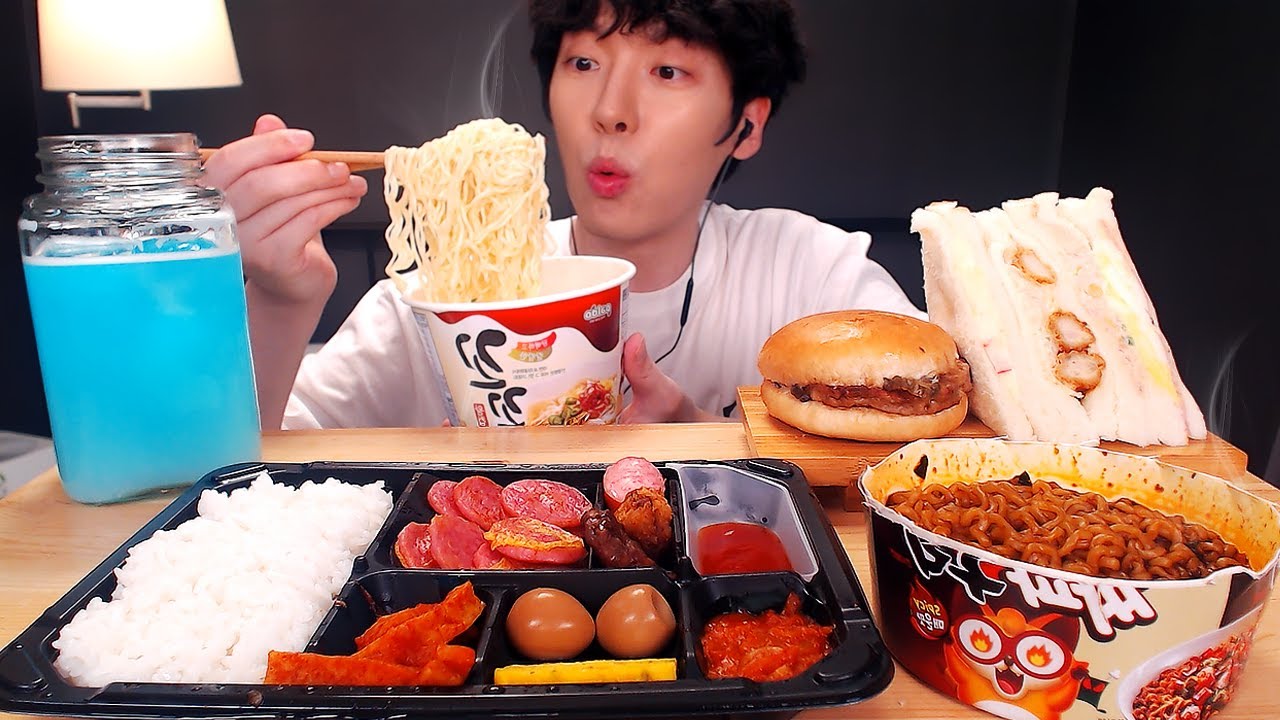 ⁣MUKBANG 편의점 음식 조합 먹방! 도시락 & 짜파구리 & 샌드위치 & 꼬꼬면 & 햄버거    Black Bean Noodles & lunc