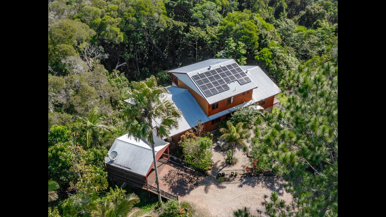 7 Hilltop Close Kuranda property video