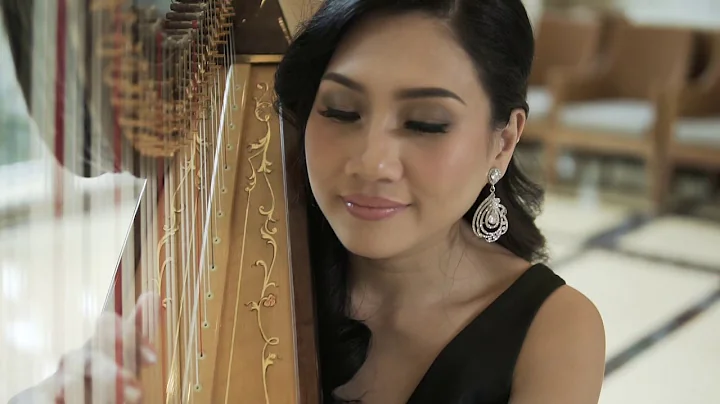 Hallelujah- Leonard Cohen Harp and Violin - soprano-harpist: Regina Handoko