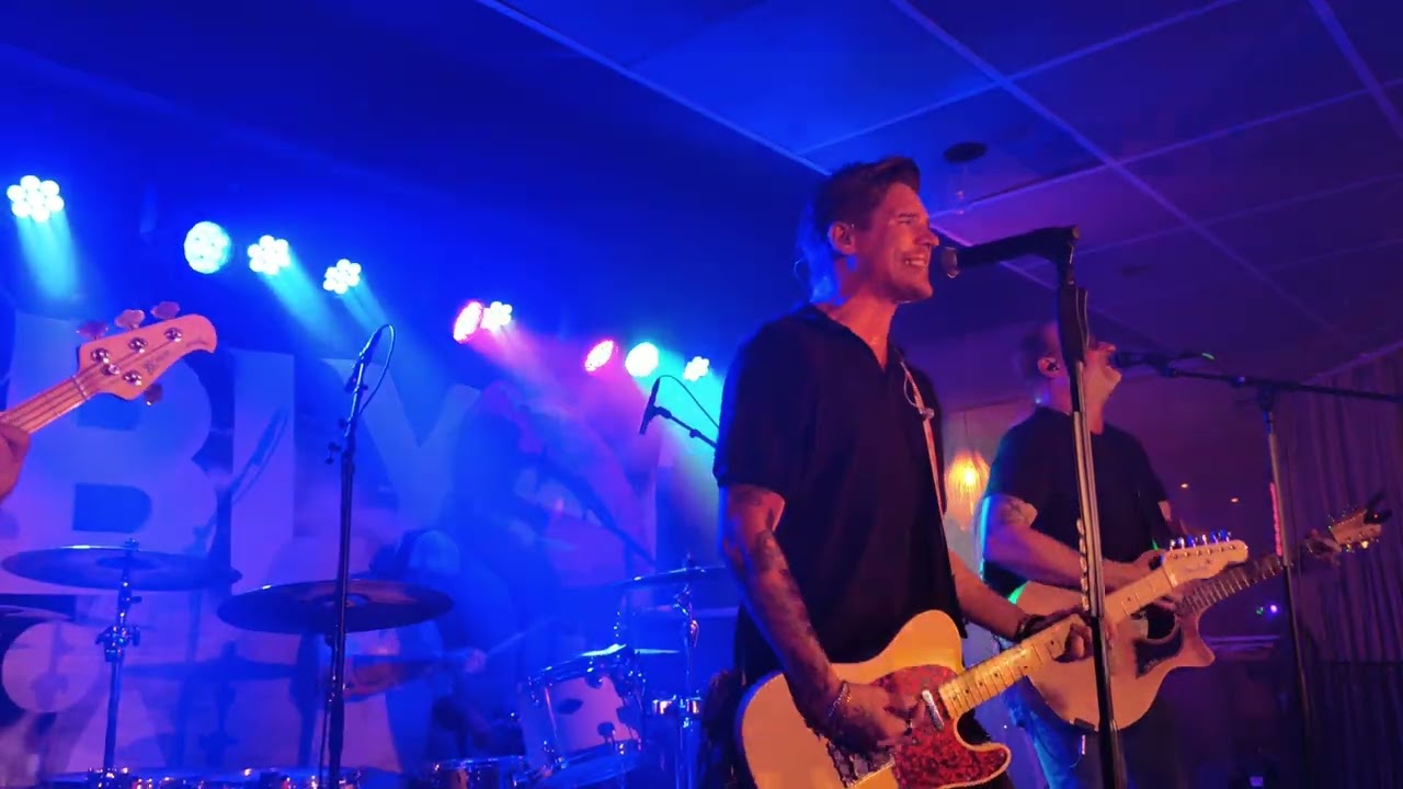 2 Blyga Läppar "Herren På Täppan"