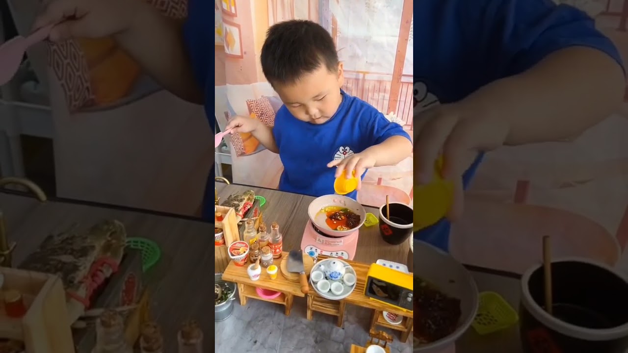 How Talented and Cute Chef Makes Stewed Crab and Egg Pancake with Chives