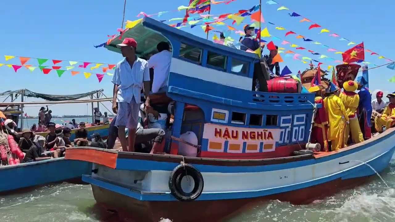 Lễ hội Nghinh Ông ở xã Long Hòa, Cần Giờ !