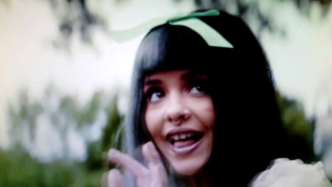 La storia di Cry Baby (italiano con video) YouTube