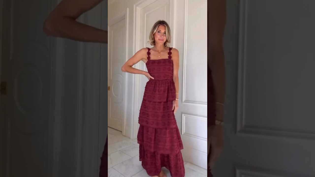 The Fall Wedding Guest Manual: A Look in Burgundy and Gold 