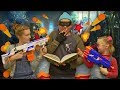 NERF-битва в библиотеке. Саша и Богдана против Злодея!