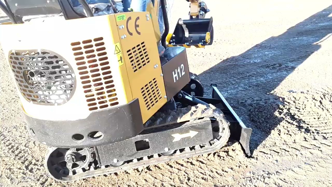 AGT INDUSTRIAL H-12 MINI EXCAVATOR ***UNUSED*** / H1220240820100157