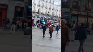 #madrid #citytour #la plaza de la puerta del sol madrid