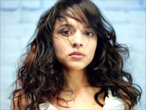 Laszlo — Wait by Laszlo (Norah Jones)