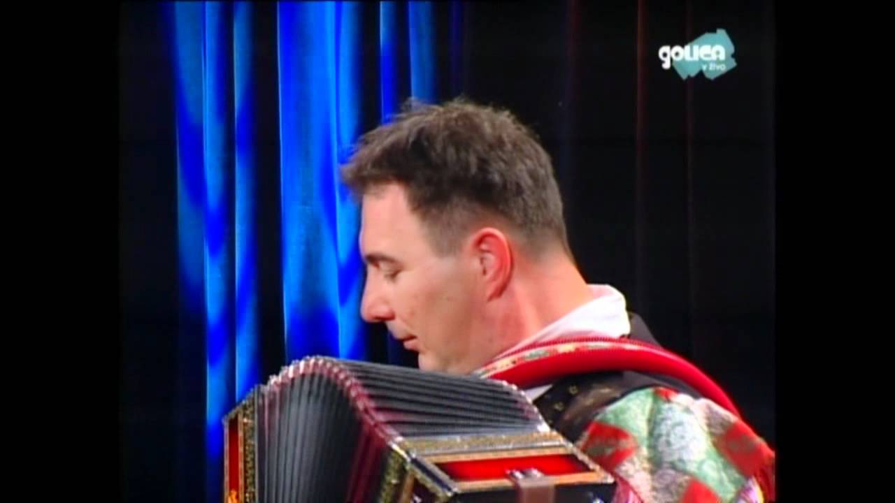 Ans. Rubin - Na koncu ovinka (ans. L. Slaka) v živo