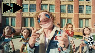 Logan paul - No Handlebars but every time he says "Handlebars" the video speeds up! screenshot 2