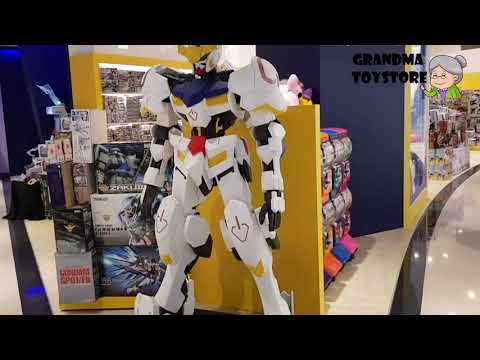 unboxing-toys-review/demos---gundamn-big-huge-robot-from-japan
