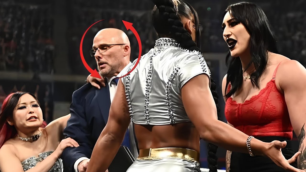 Bianca Belair makes fun of Rhea Ripley. But Rhea Ripley slapped him in the face.