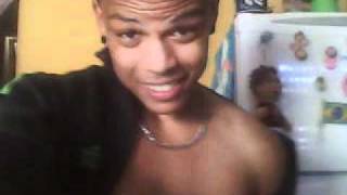 Betu Se Exibindo De Mais