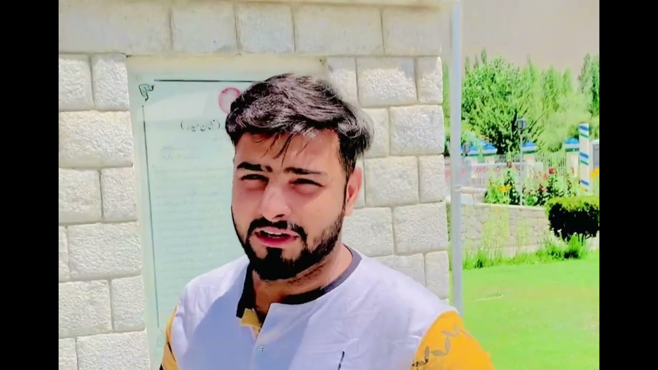 Gilget ma Kasa enjoy keya or kha kaha gya as vido ma daky