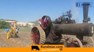 Demostración con tractor a vapor | Arando la tierra | @Ruralmac