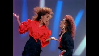 Romi & Jazz - Love Crime (clip)