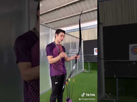 Trải Nghiệm Địa Điểm Bắn Cung Cho Giới Trẻ Tại Sài Gòn | Bé Chanh Review | #Shorts - youtube