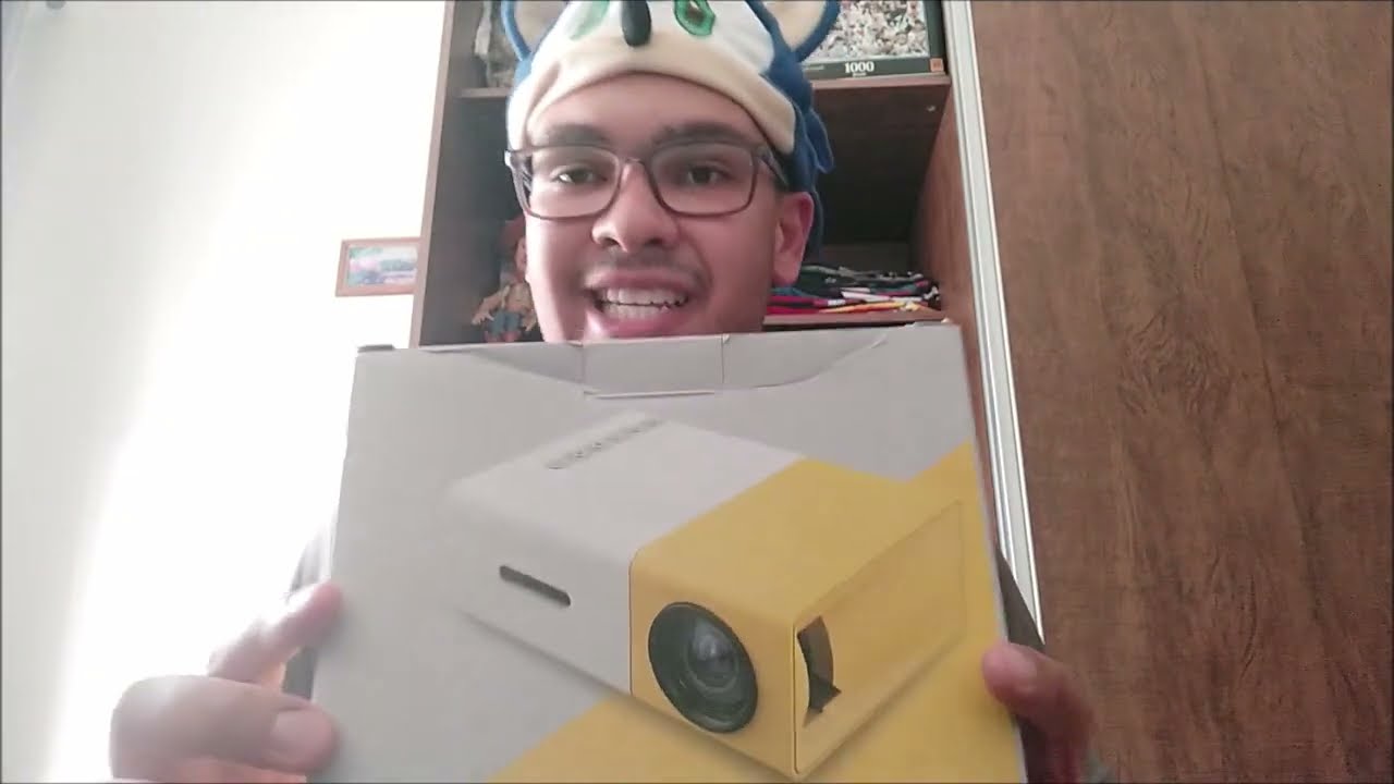 TESTE E REVIEW DO MINI PROJETOR LED YG300