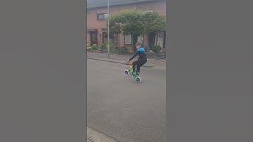 WEDNESDAY WHEELIEDAY MINI ROCKER BMX #shorts  #wheelie #stunt