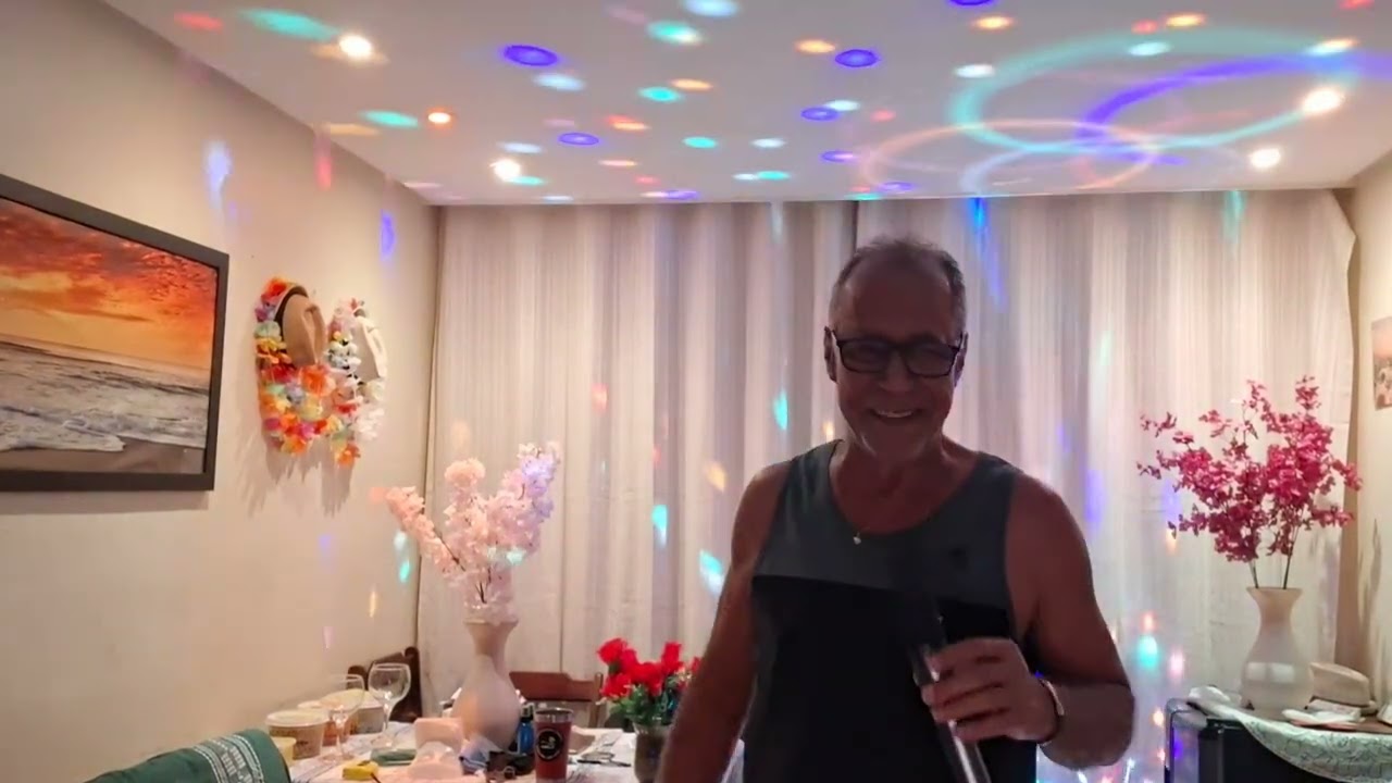 Maluco Beleza  - Canção do cantor-compositor e produtor musical brasileiro Raul Seixas. 