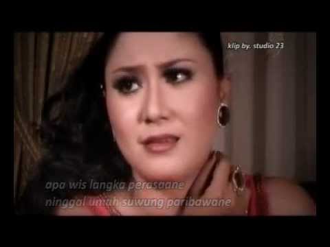 Cucun Novia - Waru Doyong   Composer - N.N (2000)