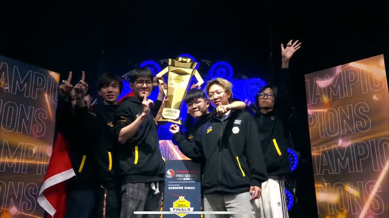 Call of Duty mobile World Championship FINAL - GODLIKE vs WOLVES (1st ...