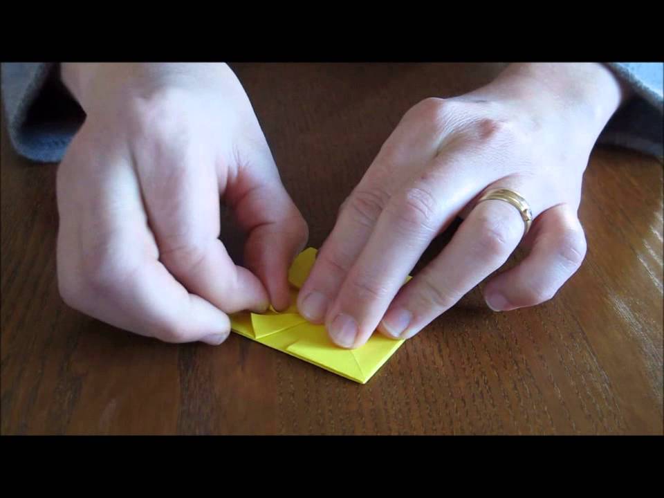 TUTO - Origami d'une étoile à quatre branches (éventuellement dédoublée) -  Vidéo Dailymotion