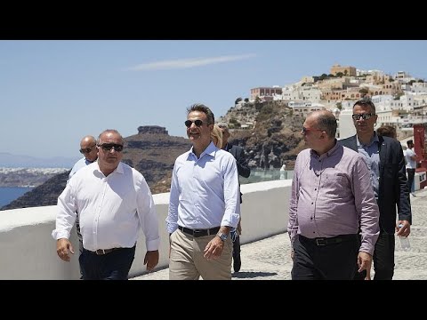 Στη Σαντορίνη ο Κυριάκος Μητσοτάκης για το επίσημο «restart» του ελληνικού  τουρισμού… - YouTube