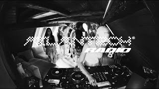 HENI [SynSo Showcase] | Attic Sessions #009