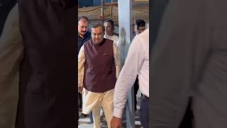 Mukesh Ambani Along With Anant Ambani Visits Temple