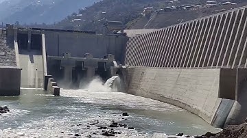 Sediments Flushing of Hydropower Dam Reservoir by Spillway