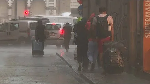 ¿Qué viento provoca lluvias torrenciales?