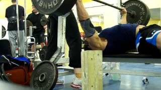 Greg Mutant Doucette 400 for 5 bench at 188 raw  2009