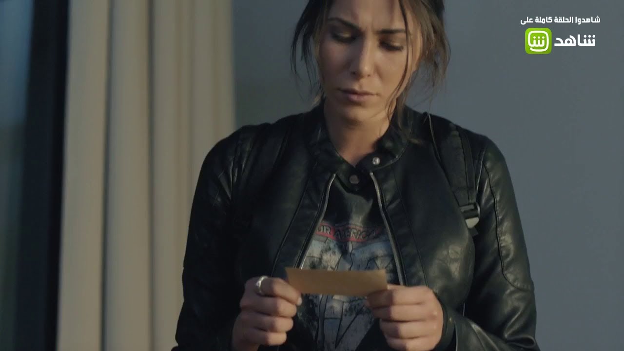 مشهد مؤثر ..سامي يحكي ليارا سبب عدوته لعائلتها !