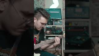 This fuzz is crazy #fuzzpedal #fuzzrock #guitartone #guitarpedals