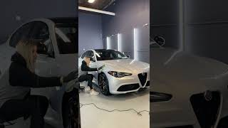 💚🤍♥️ Alfa Romeo | When a woman polishes Giulia 🥰😍 #short #polishing #alfa #car #giulia #girl
