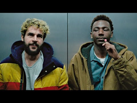 A la de tres - Tráiler español