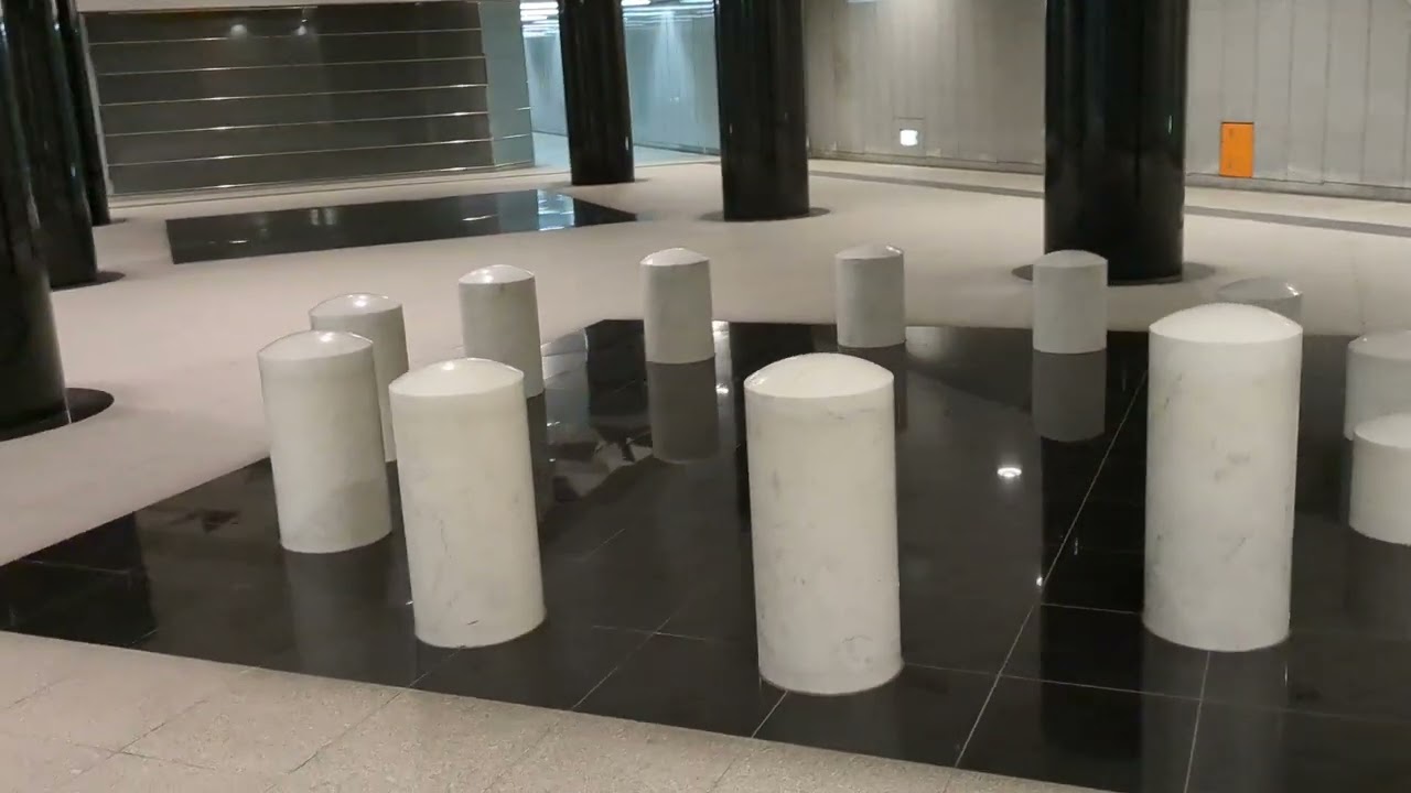 新宿西口地下道