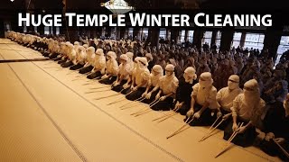 Kyoto Event: Winter Cleaning at Nishi Hongan-ji (Osusuharai)
`Cleaning ` is a task which most of us tend to dread. Then theres the end of the year big clean out, where we have to deal with the 365days worth of mess, and tackle the paper and junk we accumulated throughout the year.
In Japan, they have made this big end of the year clean out into an event. The Osusuharai is an annual tradition where people have a big clean, to welcome in luck and prosperity for the coming year. In Nishi Hongan-ji, around 500 masked people attended the Osusuharai event.
For details and more on this event, check out our website:
https://www.discoverkyoto.com/event-calendar/december/osusuharai-nishi-honganji/ Kyoto Event: Winter Cleaning at Nishi Hongan-ji (Osusuharai)