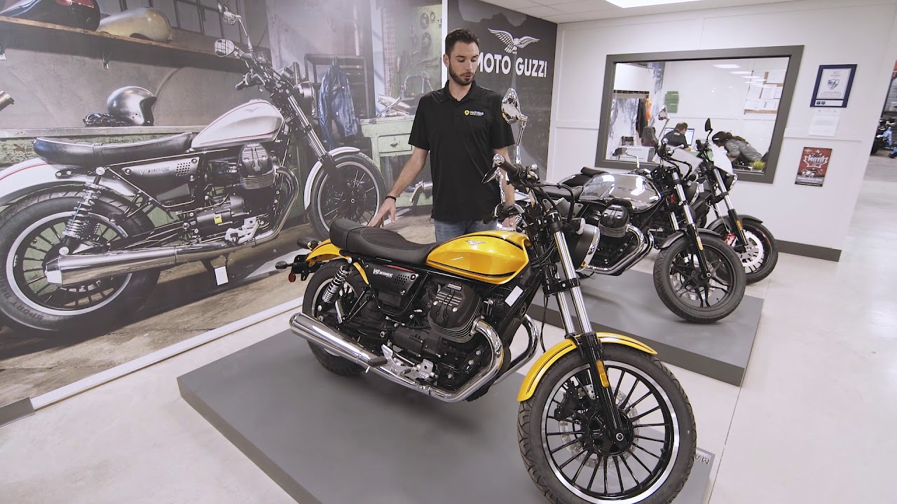 moto guzzi v9 roamer 2019