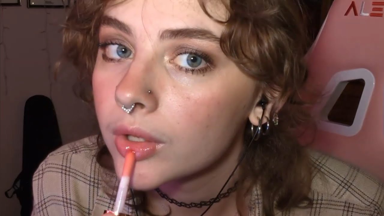 Lipgloss ASMR Marathon + sticky lipgloss painting!