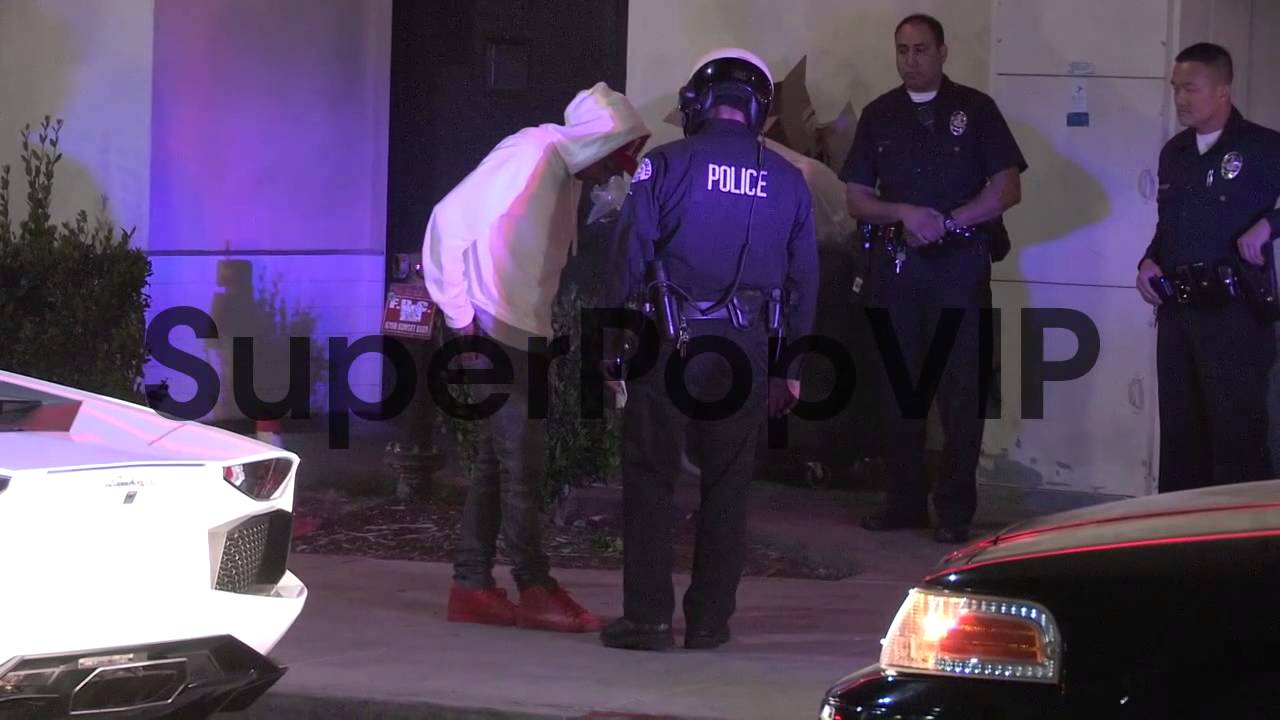 Tyga detained by Police as his Lamborghini Aventador gets...