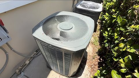 2007 2.5 ton Trane XR13 heat pump starting up@ running. ￼