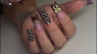 Fall acrylic nails, browns 🤎🍂