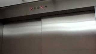 Schindler elevator Boscovs Monroeville mall (death trap)
